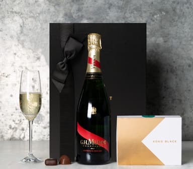 G.H._Mumm_with_Koko_Black