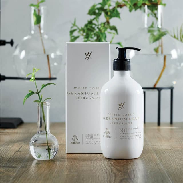 Urban Rituelle White Lotus, Geranium Leaf & Bergamot Hand & Body Wash 500ml
