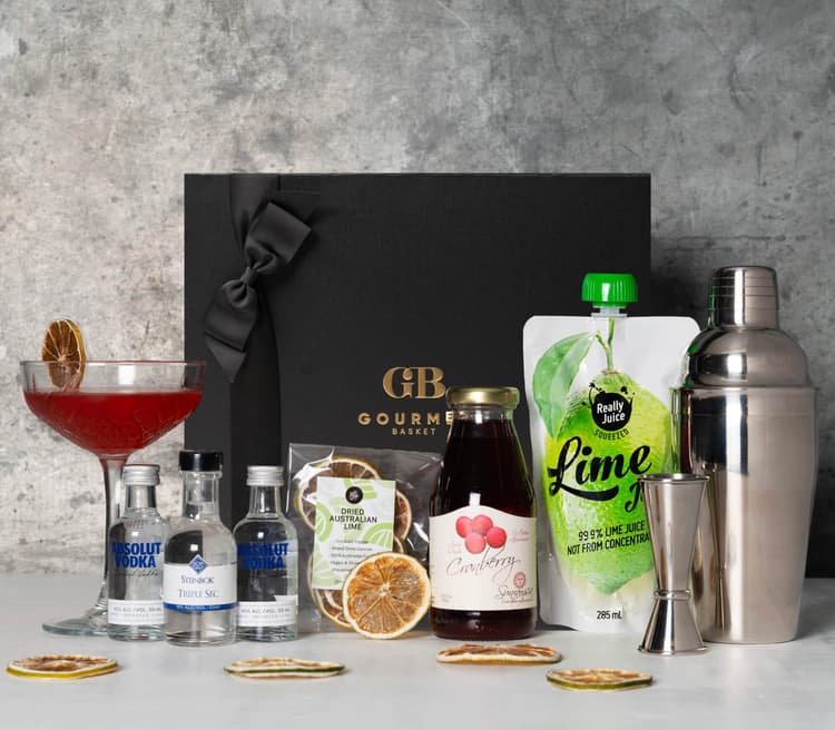 Cosmopolitan_GB_22_11_41