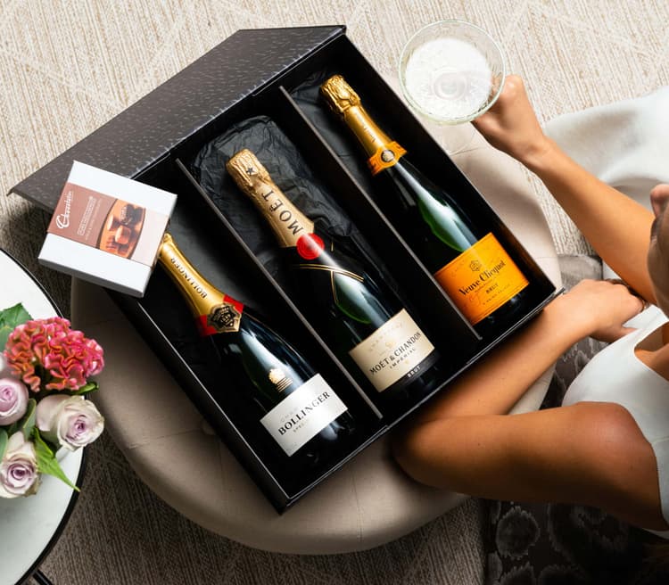 Champagne and Sparkling Hampers