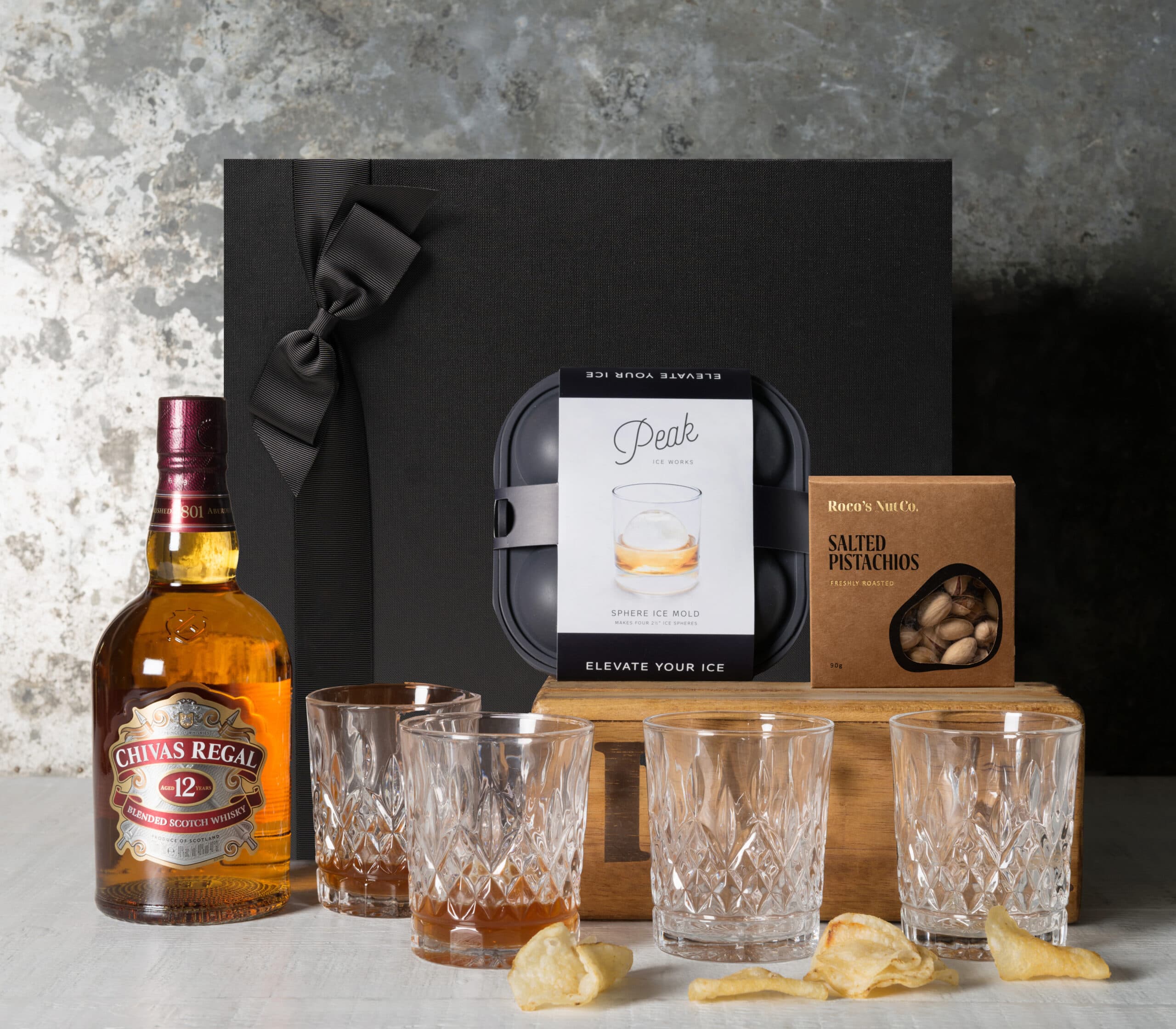 Chivas Deluxe Whisky Hamper_HR