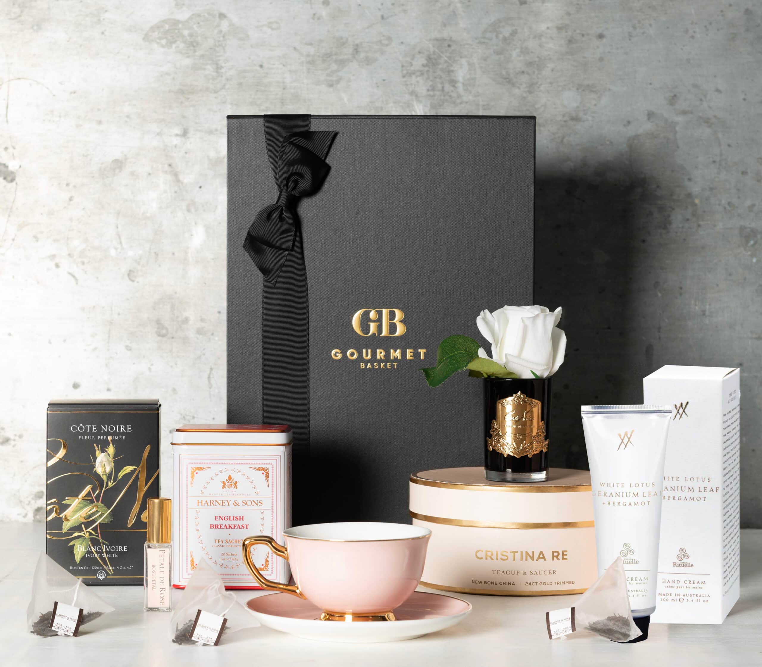 Luxury Rose Hamper GB24_034 old