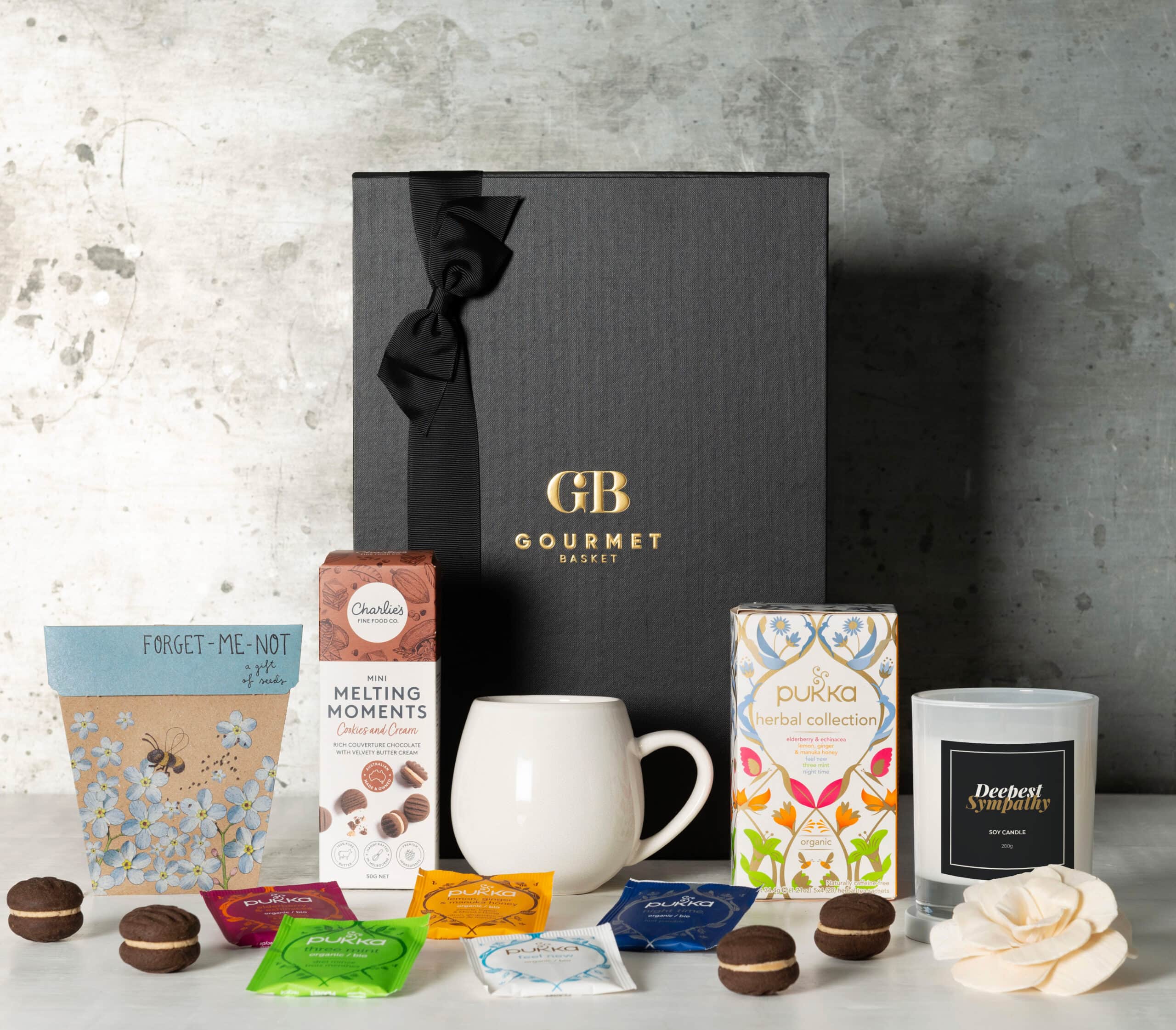 Forget Me Not Sympathy Hamper v1 GB24_042