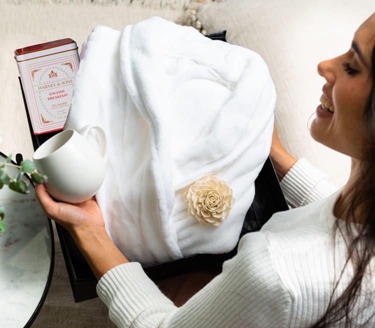 Tranquil_tea_time_hamper_1_HR