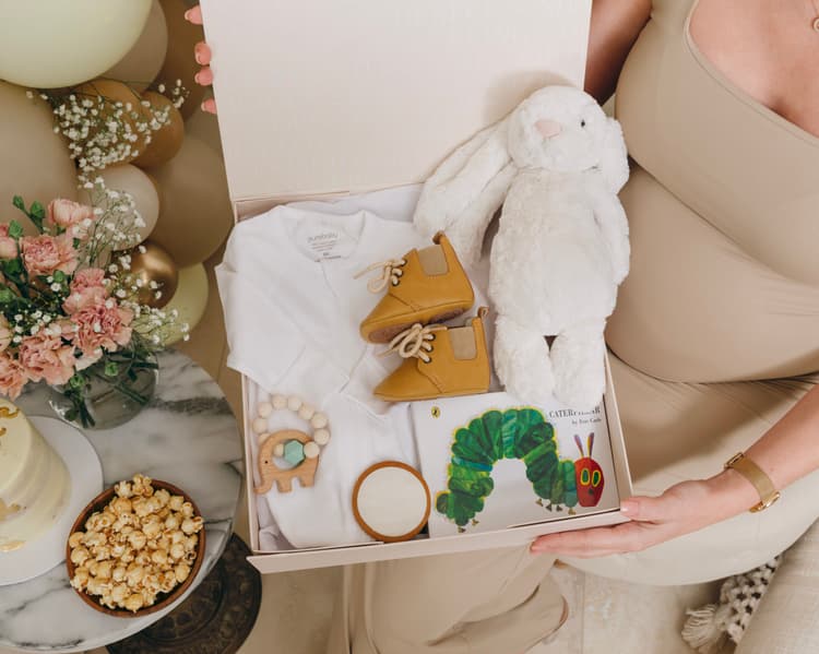 The_Very_Hungry_Caterpillar_Baby_Hamper (1)