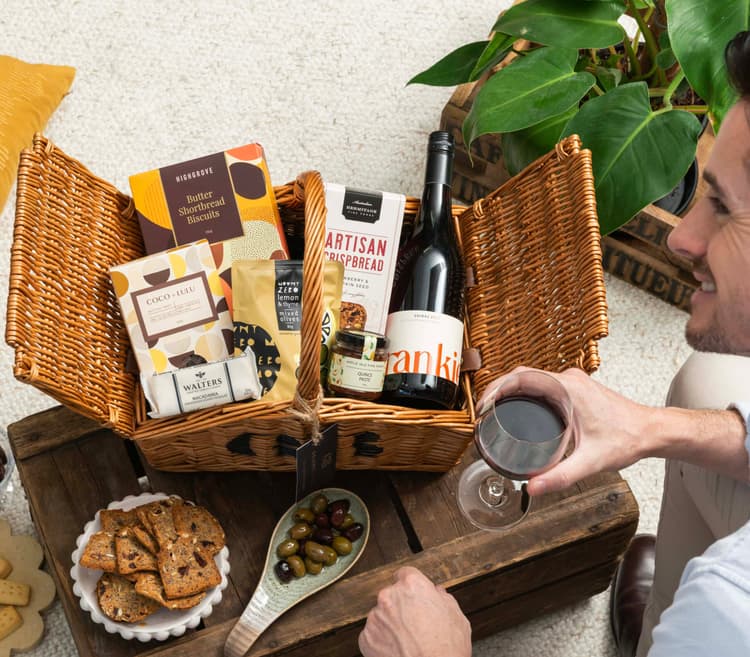 Gourmet Basket Shiraz Edition GB24_754